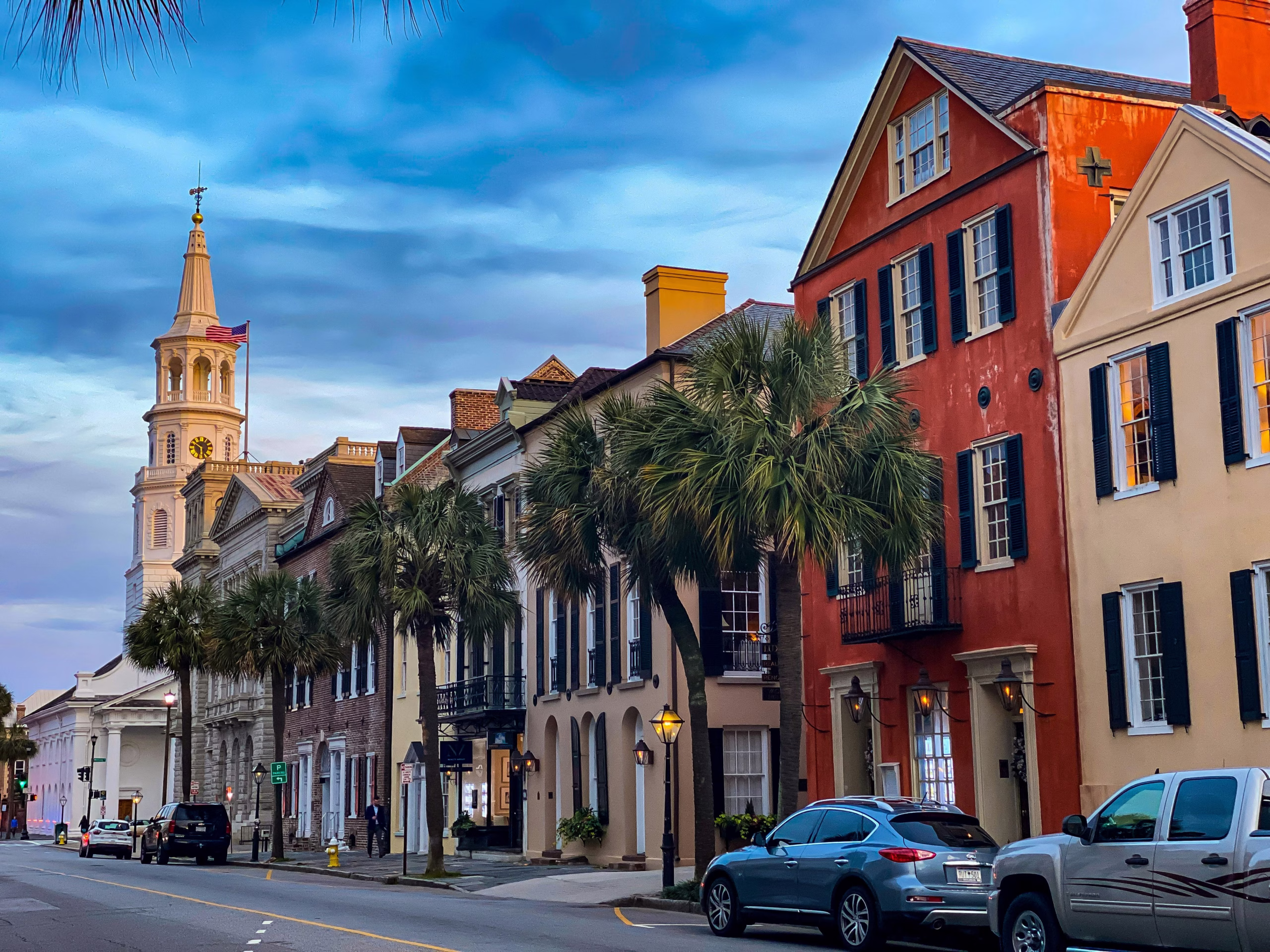 A Dog-Friendly Charleston Weekend (Porches, Cobblestones + A Slightly Overstimulated Goldendoodle)